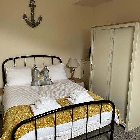 2 Bedroom Flat In Stornoway Town Centre Exterior foto